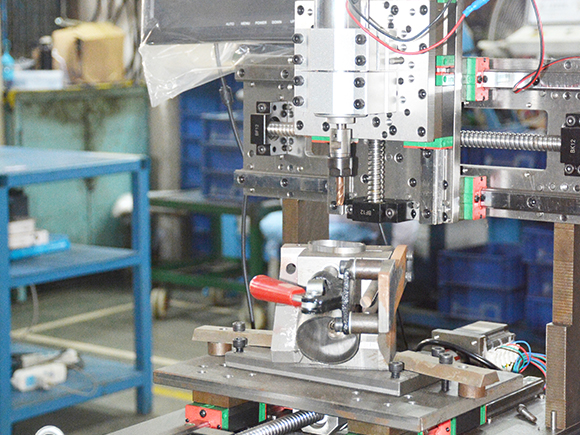 CNC chamfering machine